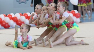 Смотрите фотографии с прошедшего в Новосибирске турнира по художественной гимнастике!