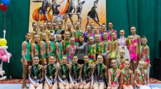 Омские гимнастки выделились на соревнованиях памяти Марии Октябрьской