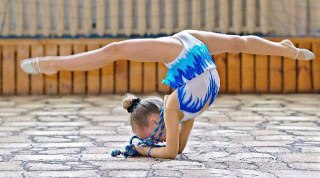 В Луганске открылся областной турнир по гимнастике художественной «Серпантин»