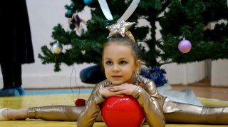 Новогоднее чудо почувствовали маленькие гимнастки из Хабаровска