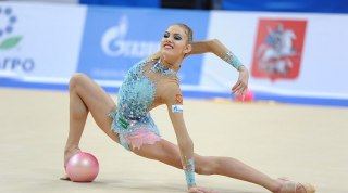 Мурманчанка Елизавета Назаренкова взяла «бронзу» на Кубке Мира по художественной гимнастике Мурманчанка Елизавета Назаренкова взяла «бронзу» на Кубке Мира по художественной гимнастике